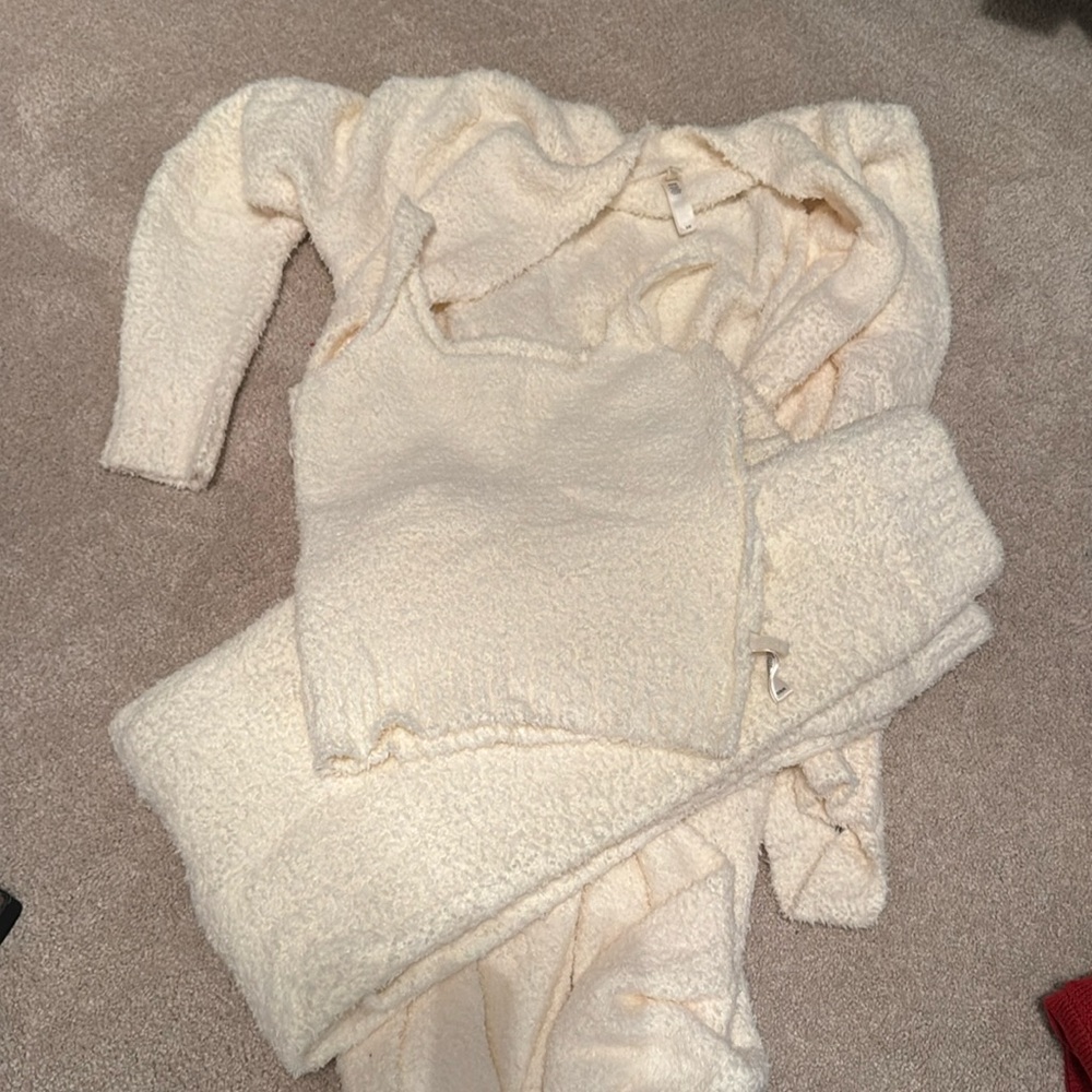 Skims Cozy Set